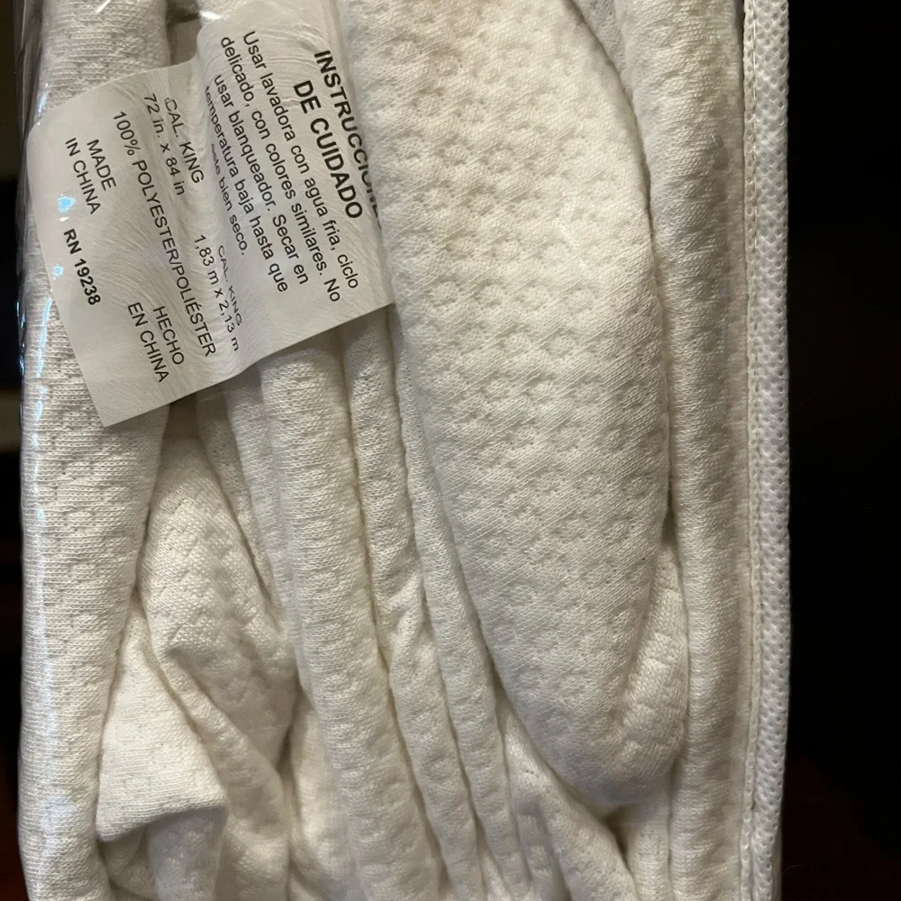 New dream Guard Cal King Cool Max Mattress Protector